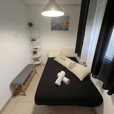 אירוח על הים Apartment Хайфа Екстериор снимка
