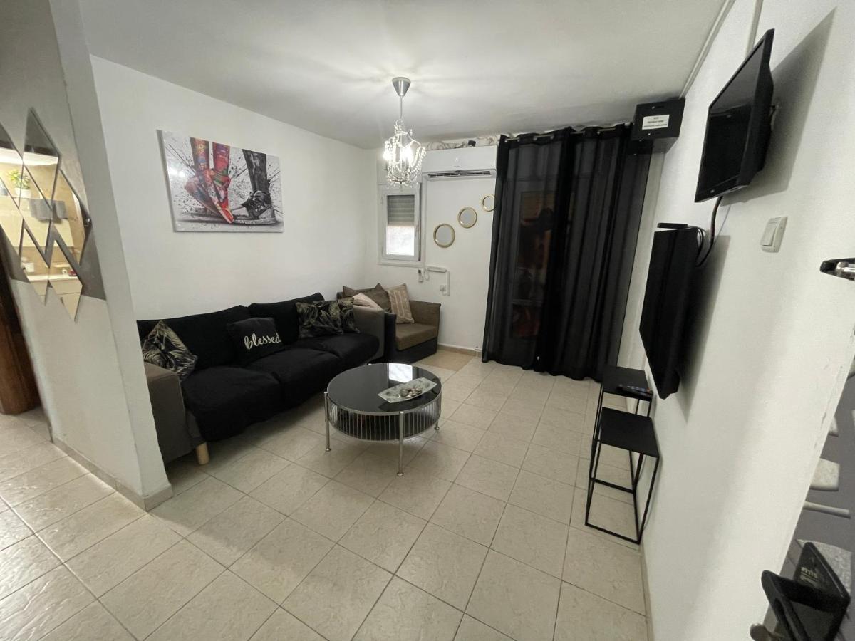 אירוח על הים Apartment Хайфа Екстериор снимка